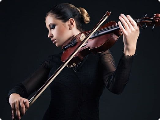 Para facilitar o contato com a cultura e integrar os funcionários de forma dinâmica e divertida, na LG, os colaboradores podem mostrar seus talentos ou sugerir atrações para as quintas-feiras especiais do ano, nomeadas “Quinta Cultural”. Em 2020, devido à pandemia, a ação ganhou o formato on-line e proporcionou um momento descontraído com cada um em sua casa.