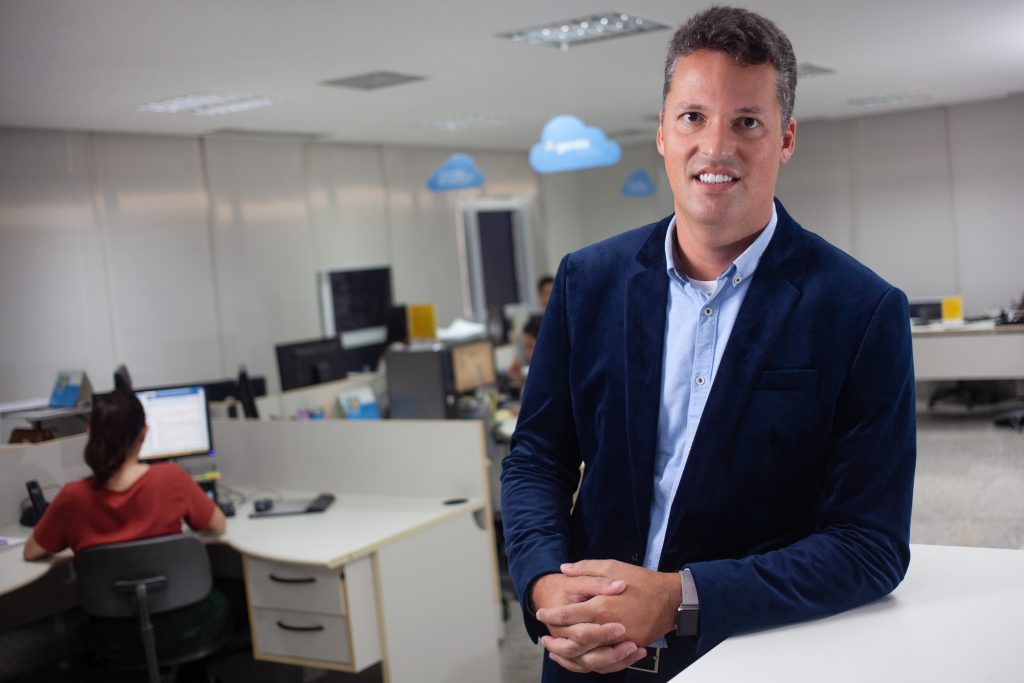Felipe Azevedo games corporativos