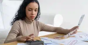 RH fazendo o cálculo do décimo terceiro salário